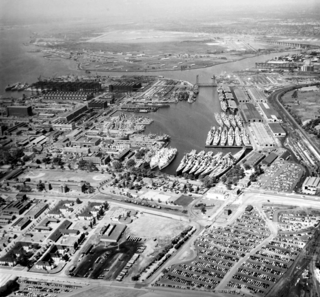 Aerial view of Philadelphia Naval Shipyard in 1955. US Navy photo.